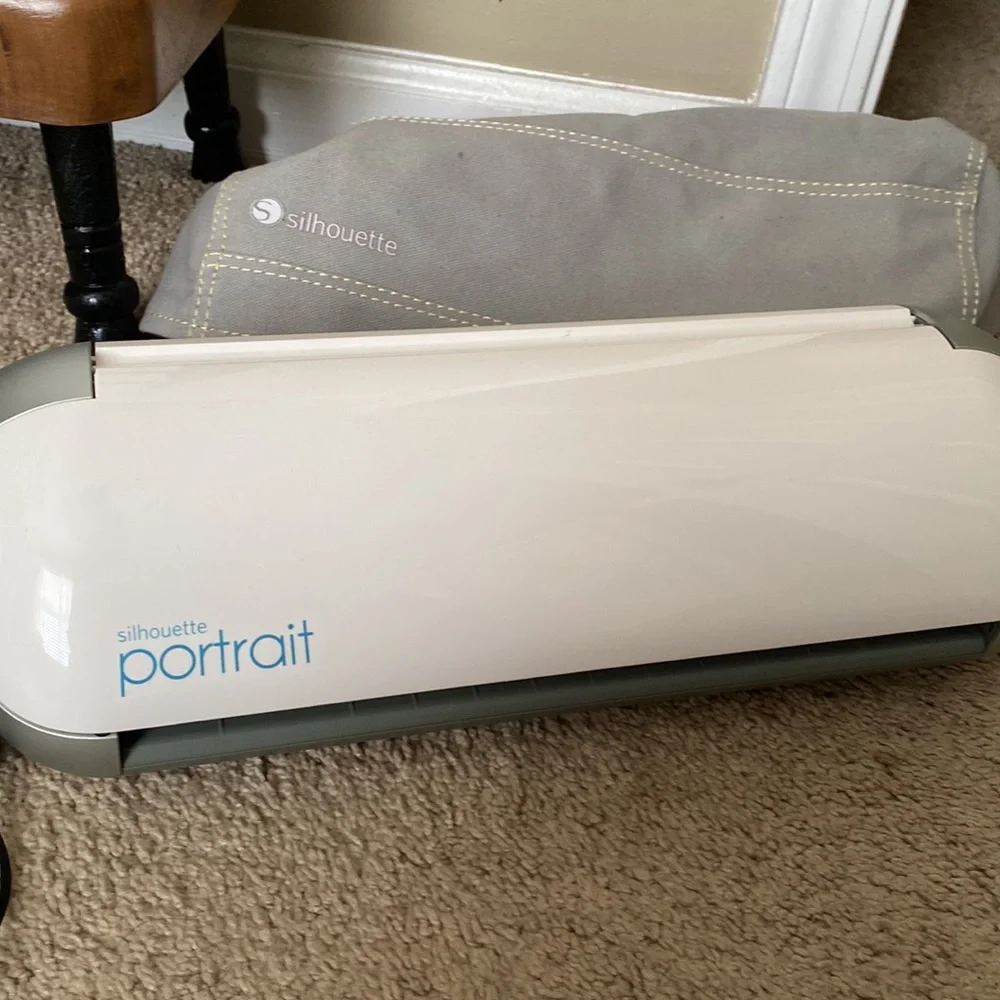 Cricut silhouette, excellent condition